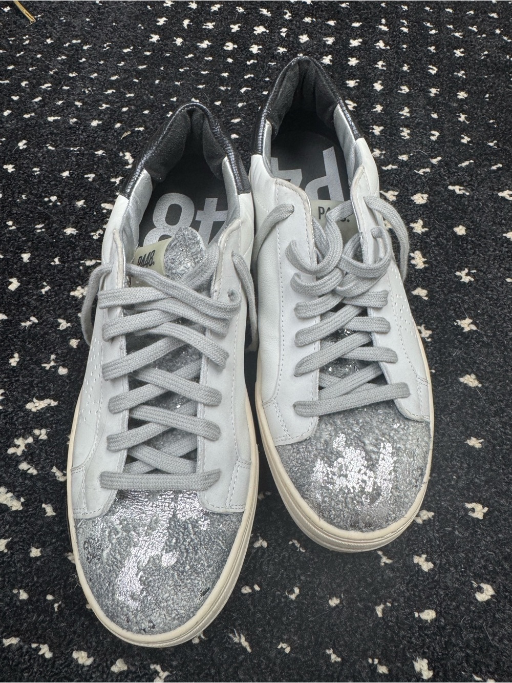 P448 Sneakers Gray Glitter Toe Women's Sneakers - Casual Lace-Up